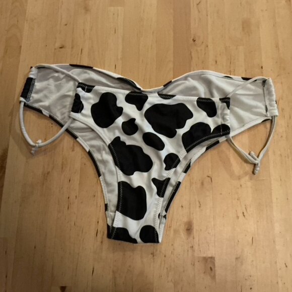 Plus - 3 Piece Cow Hide Pattern Set - Picture 3 of 3